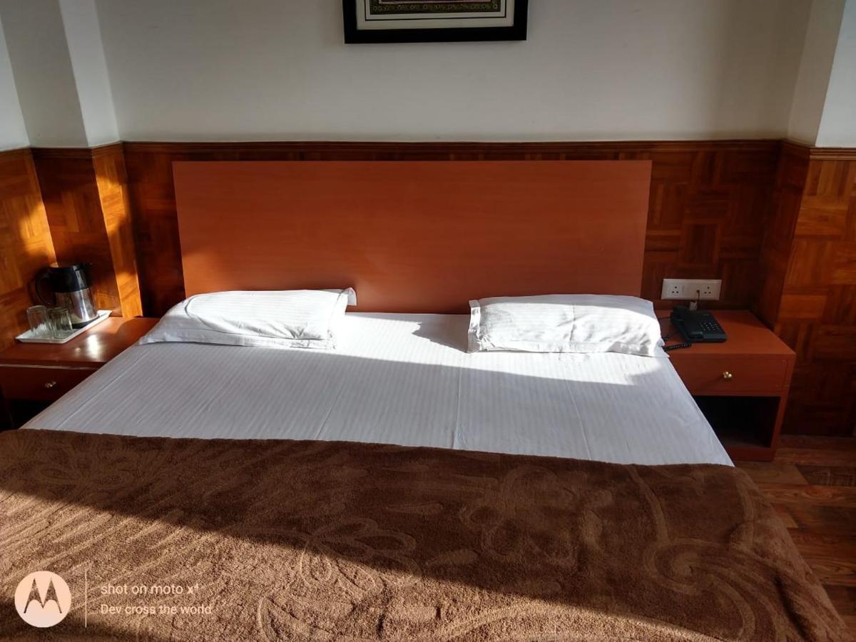 Bon Hotel Crystal Palace Gangtok Exterior foto